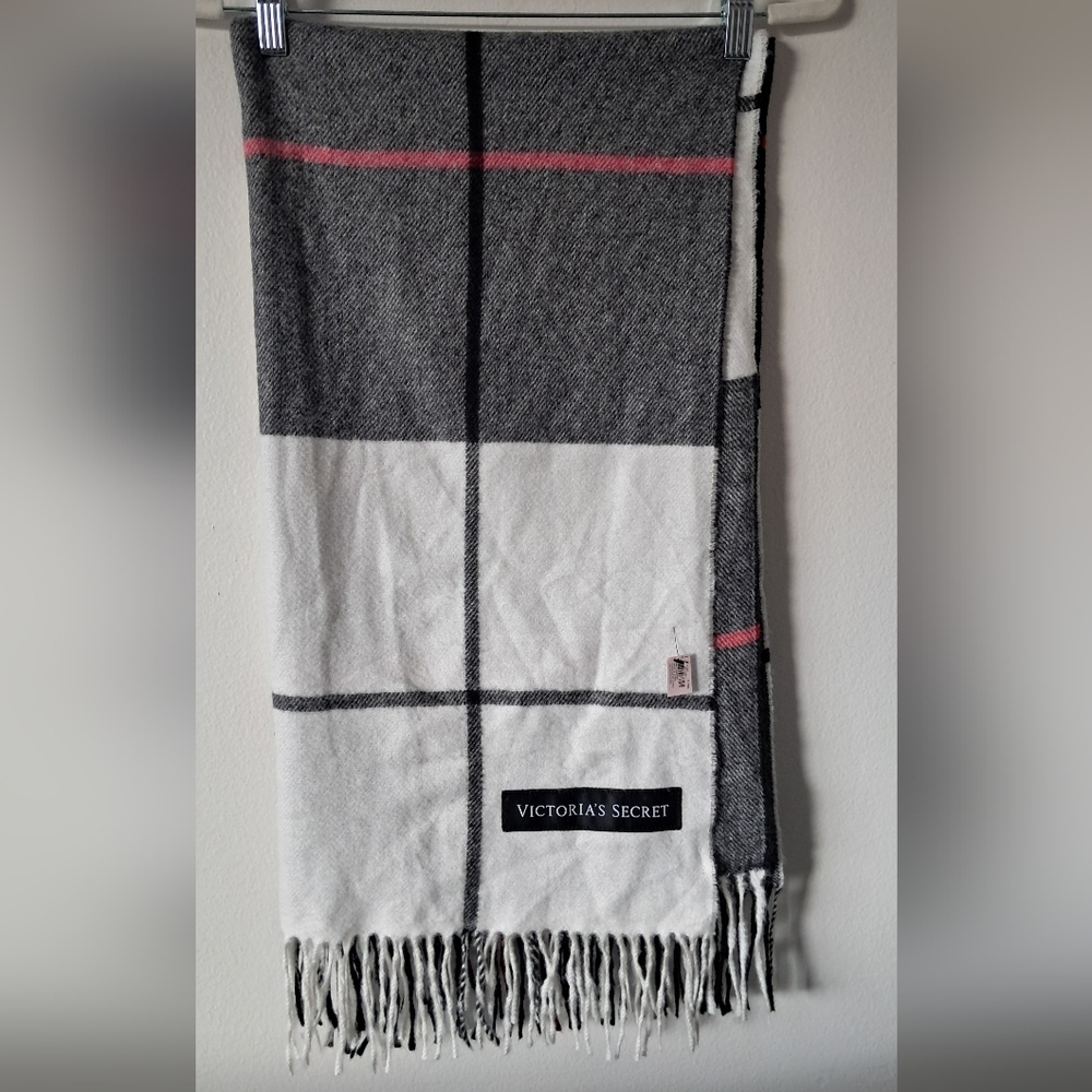 Victoria's Secret Black and White And Red Fringe Scarf
